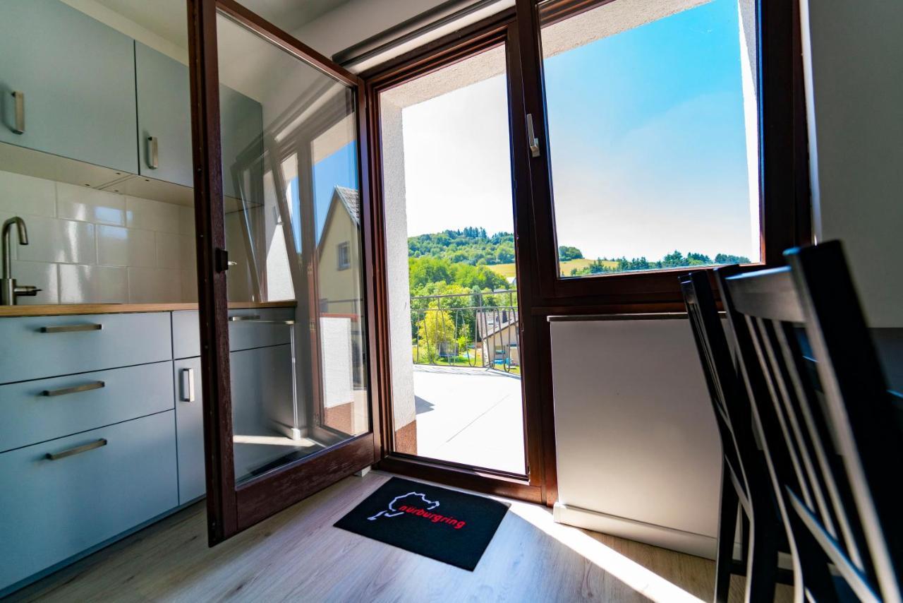 North Loop Rooms Аденау Екстер'єр фото