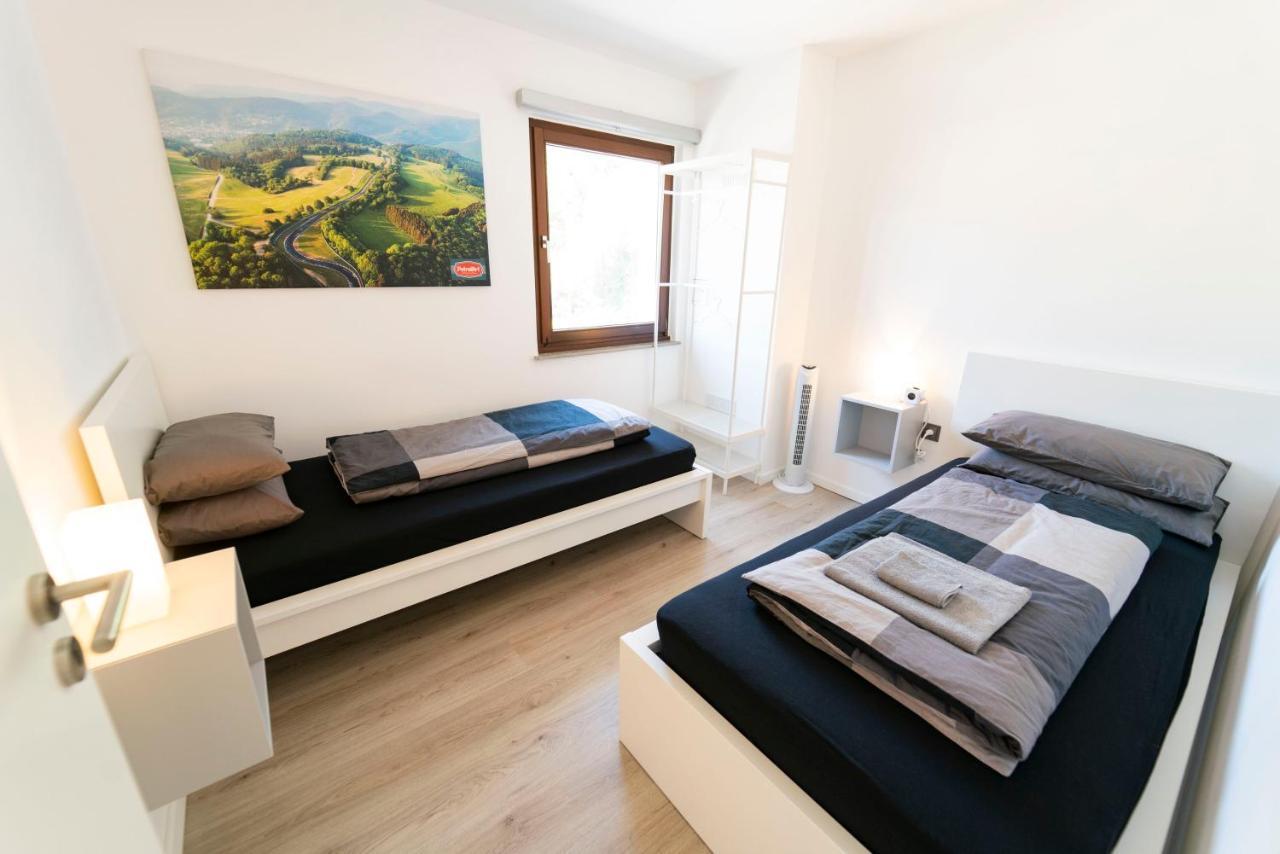 North Loop Rooms Аденау Екстер'єр фото